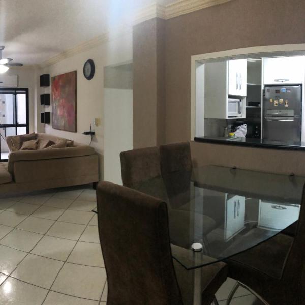 LINDO APARTAMENTO EM MEIA PRAIA-1 quadra do mar! Melhor localização! - Foto 2