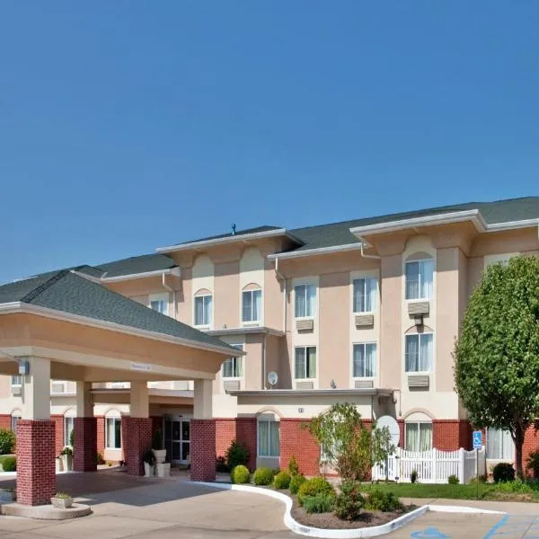 Holiday Inn Express Boonville, an IHG Hotel、ブーンビルのホテル