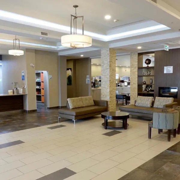 Holiday Inn Express & Suites Oshawa Downtown - Toronto Area by IHG, hotel di Oshawa