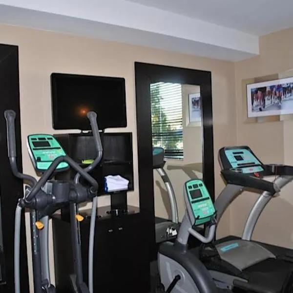 Holiday Inn Express Pittsburgh - Munhall by IHG, hotel v destinaci Munhall