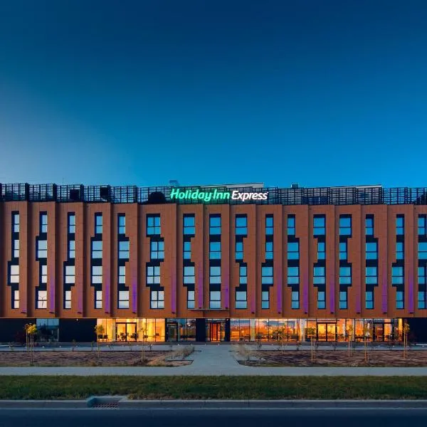 Holiday Inn Express - Rzeszow Airport, an IHG Hotel, hotel en Jasionka