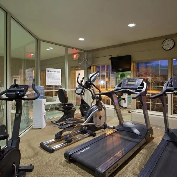 Holiday Inn Express Hotel & Suites Delaware-Columbus Area by IHG, hotel di Sunbury