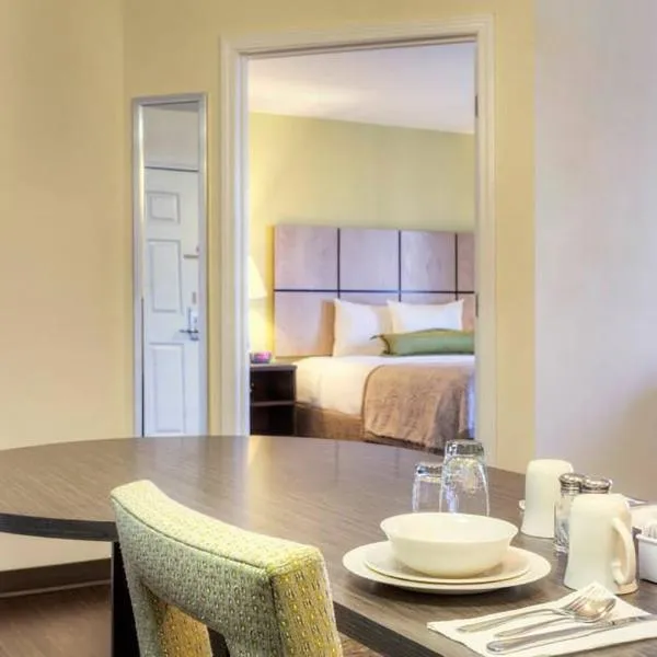 Candlewood Suites Mooresville Lake Norman,NC by IHG, hotel v destinaci Mooresville