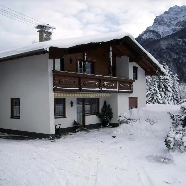 Haus Früh – hotel w mieście Telfes im Stubai