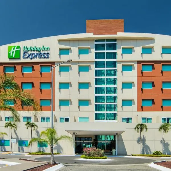 Holiday Inn Express Manzanillo, an IHG Hotel, hotell i Manzanillo