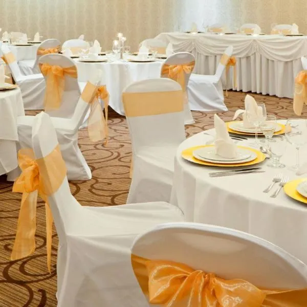 Holiday Inn Oakville Centre by IHG, hotel en Oakville