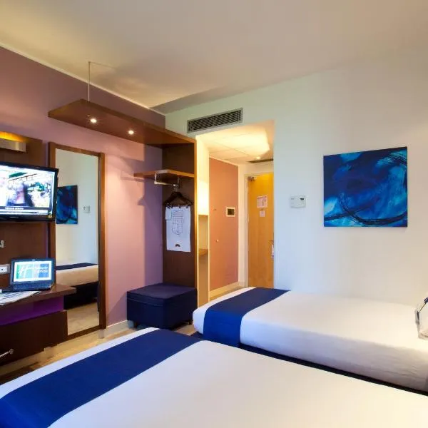 Holiday Inn Express Reggio Emilia by IHG, hotel v destinaci Reggio Emilia