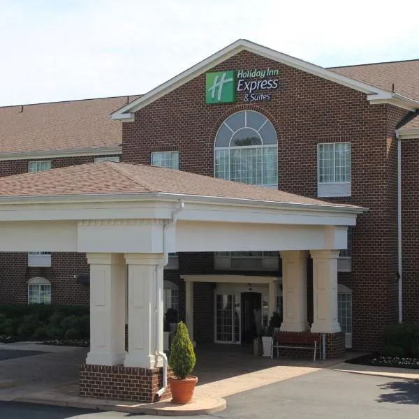 Holiday Inn Express Hotel & Suites Warrenton by IHG, hotel in Warrenton