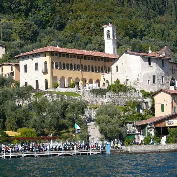Castello Oldofredi, hotel di Monte Isola