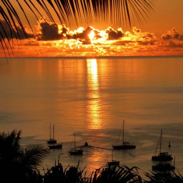 Studio Malacca, Malanga et Majacudja - Ô Cœur de Deshaies, Hotel in Deshaies