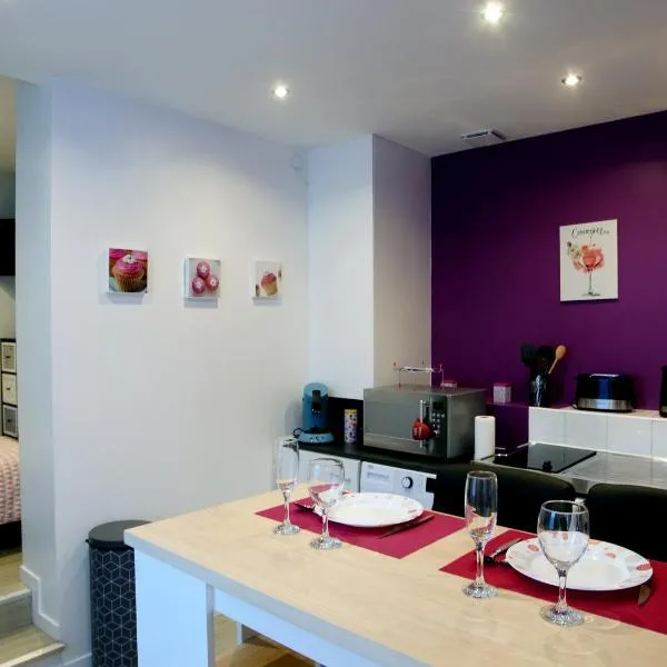 Studio confort N2 Valenciennes Wifi Netflix – hotel w mieście Aulnoy