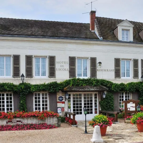 Logis Hôtel Auberge De L'ecole, hotel v destinaci Pontlevoy