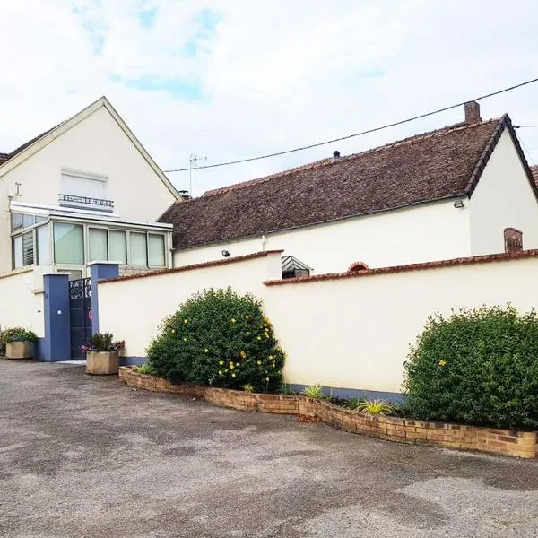 La Dimanche, hotel v destinácii Reuil-sur-Marne