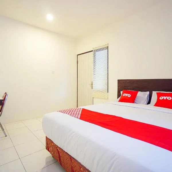 OYO 1838 COZY Home, hotell i Manado