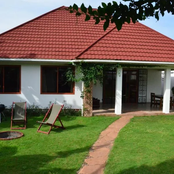 Barazani Garden Villa: Kibosho şehrinde bir otel