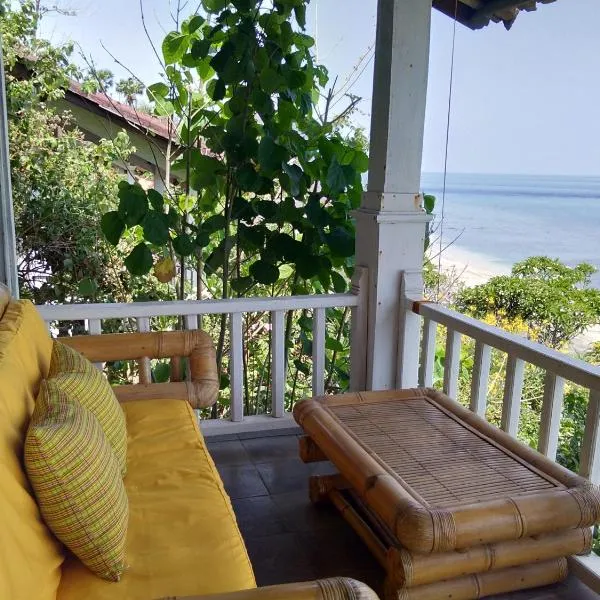 Stairway To Heaven Bungalows and Restaurant, hotel in Amed