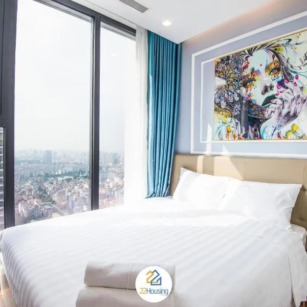 luxury Serviced Apartment Vinhomes Metropolis Premium, hotel in Phùng Thôn