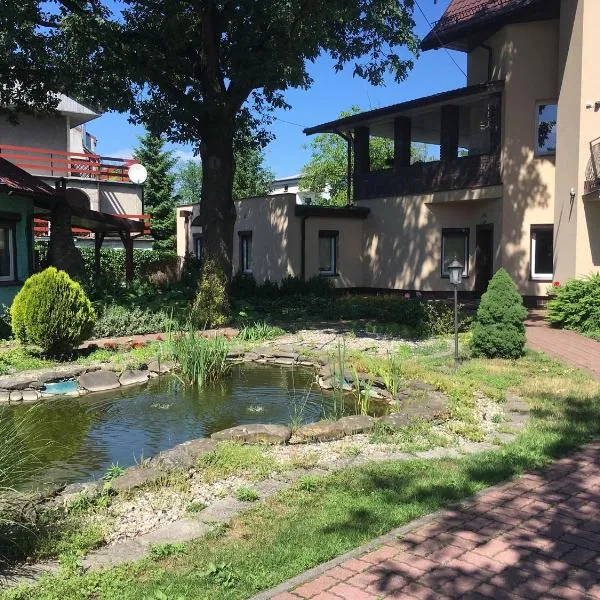 Noclegi Pracownicze, hotel v destinaci Zielonka