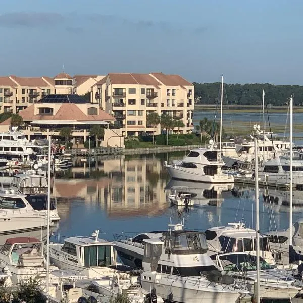 Newly Remodeled Hilton Head Villa, hotell i Grasslawn Beach