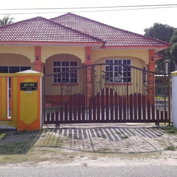 Farah Banglo Homestay Kemasik, hotell sihtkohas Kemasik