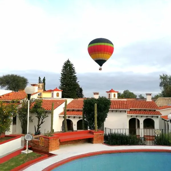 Villas Tequisquipan, hotel v destinaci La Higuera