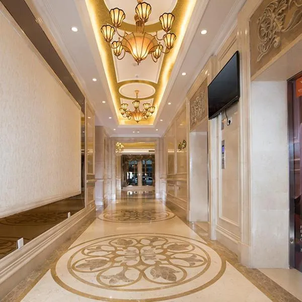 Vienna Hotel (Tianyang Old City High Speed Railway Station), hotel in Baise