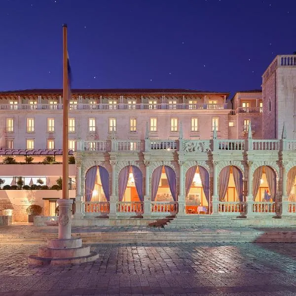 Palace Elisabeth, Hvar Heritage Hotel: Hvar şehrinde bir otel