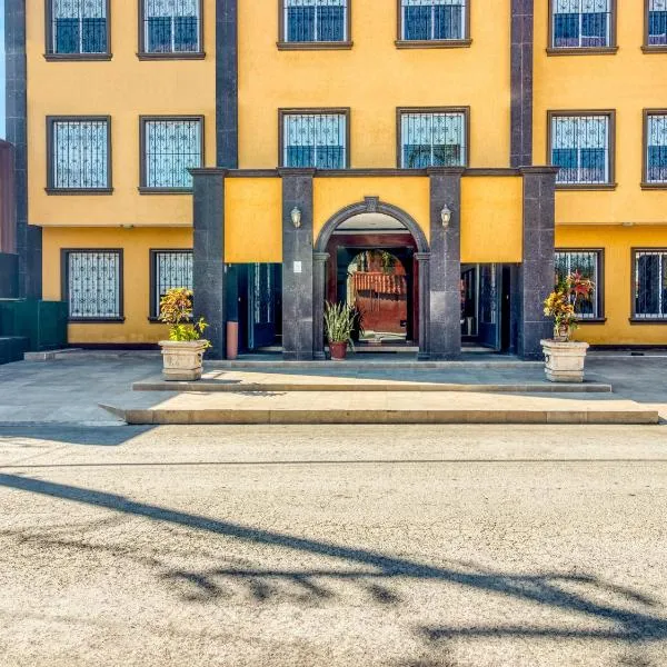 Monte Salerno Hotel & Suites, hotel v destinaci Montemorelos