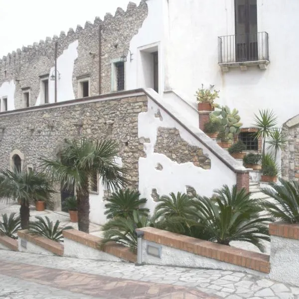 Hotel Residence La Fortezza, hotel a San Lucido