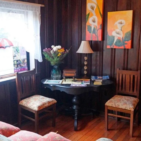 Hostal del Muelle, hotel v destinaci Valdivia