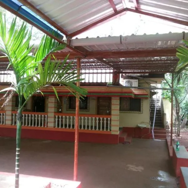 Kulswamini home stay, hotel in Malvan