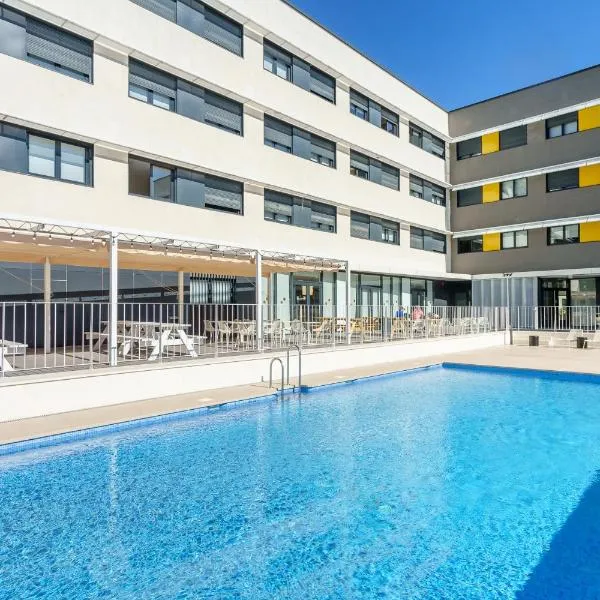 Residencia Universitaria Resa Campus Málaga, hotel v Malaze