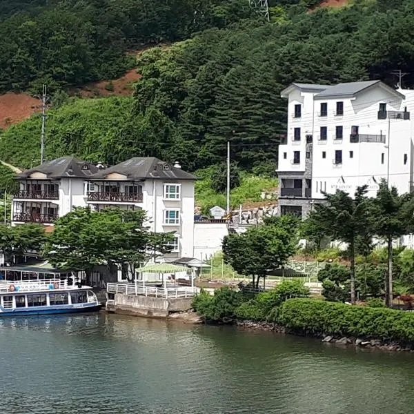 Interlaken Stay, hotel in Gapyeong