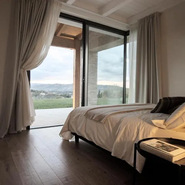 La Maggiolina Country House, hotel in Montelabbate