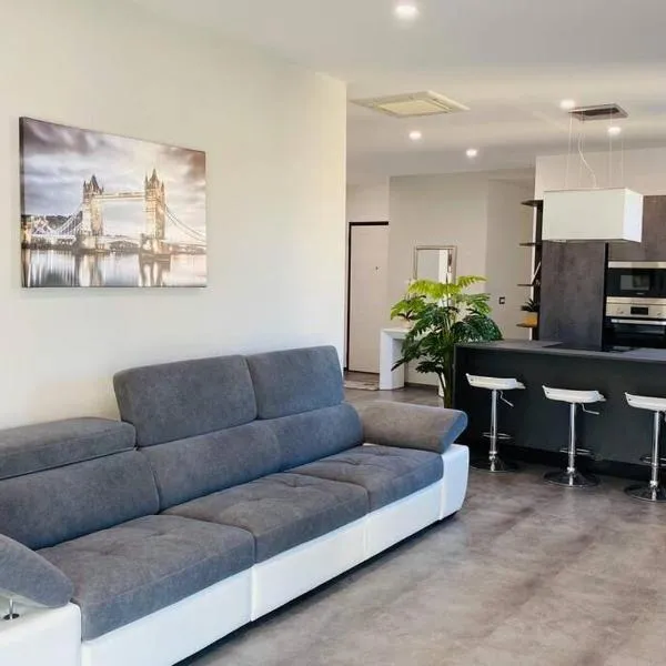 Appartamento Moderno Soverato, hotel v destinaci Soverato Marina