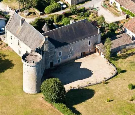 La Mailholière, hotel in Brux