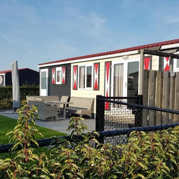 Chalet Veere - eingezäunter Garten, hundefreundlich & ruhig in Zeeland, hotel a Serooskerke