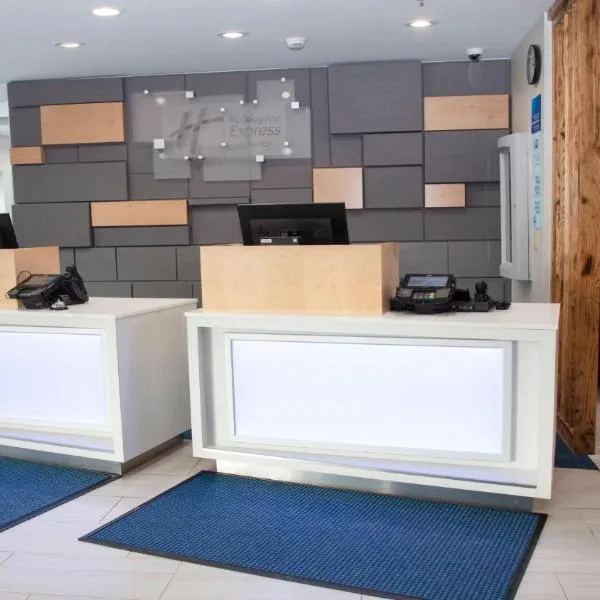 Holiday Inn Express & Suites - Marion by IHG, hotel v destinaci Marion