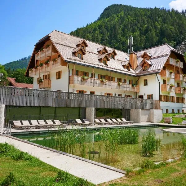 Hotel Plesnik Logarska Dolina, khách sạn ở Solčava