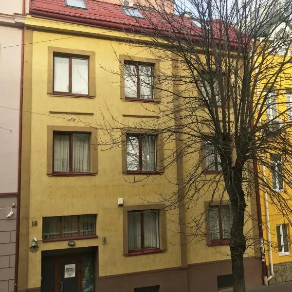 Hotel 18, hotel ve Lvově