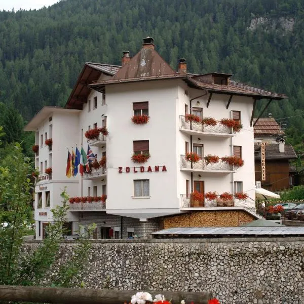Hotel Zoldana, hotel in Colcerver