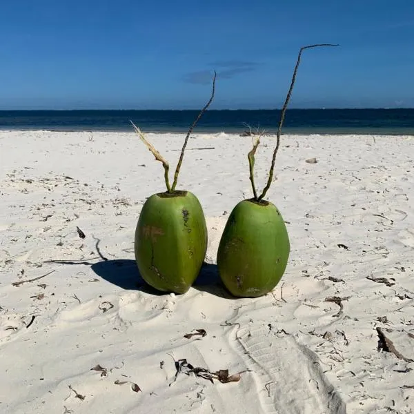 Mombasa Vacations Beach Studio B11, hotell sihtkohas Mombasa