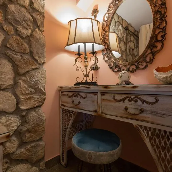 MARIA'S BOUTIQUE Rooms, hotel a Corint