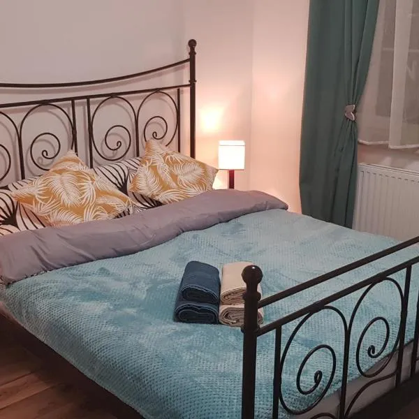 Apartament RODZINNY Wałowa Wejherowo, hotel in Bieszkowice