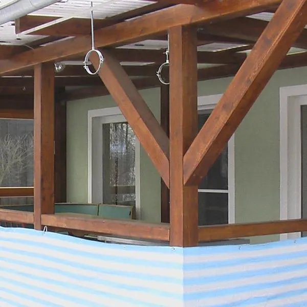 FeWo am Schlossberg, hotel i Neusitz