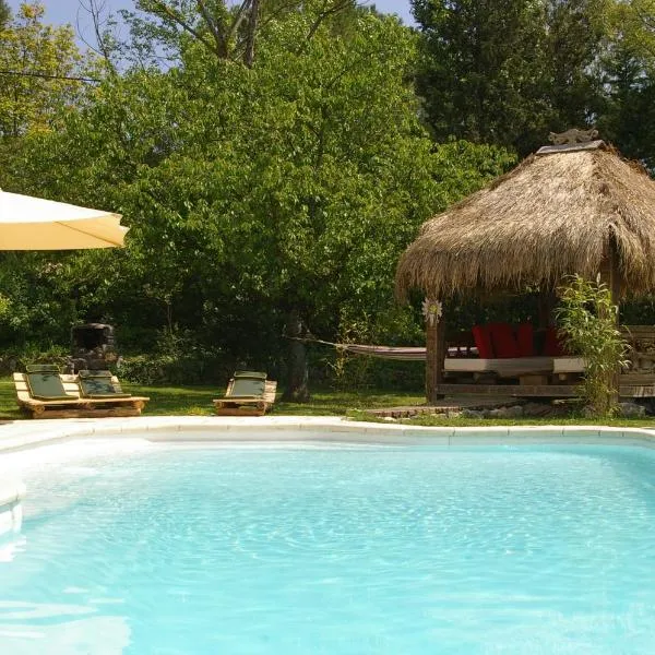 Gite La Paillote – hotel w mieście Montauroux