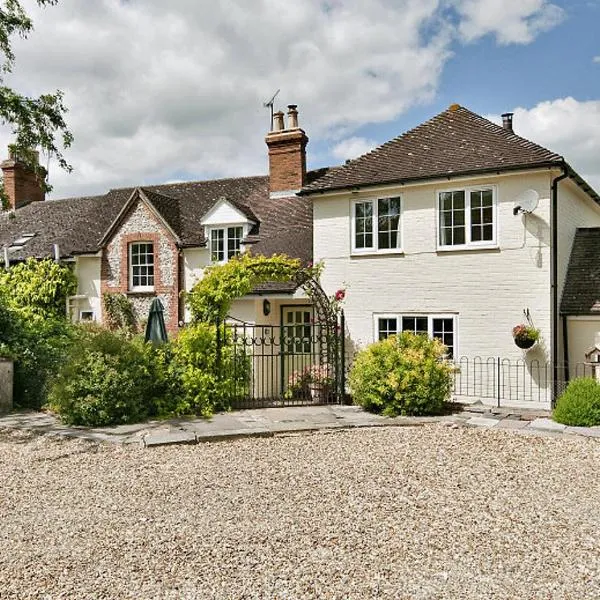 Cleaver Cottage, hotel in Collingbourne Ducis