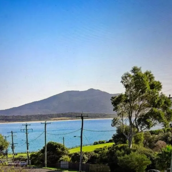 Bermagui Beach Apartment, hotel in Bermagui