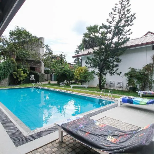 Lioni Holidays Villa, hotel in Negombo