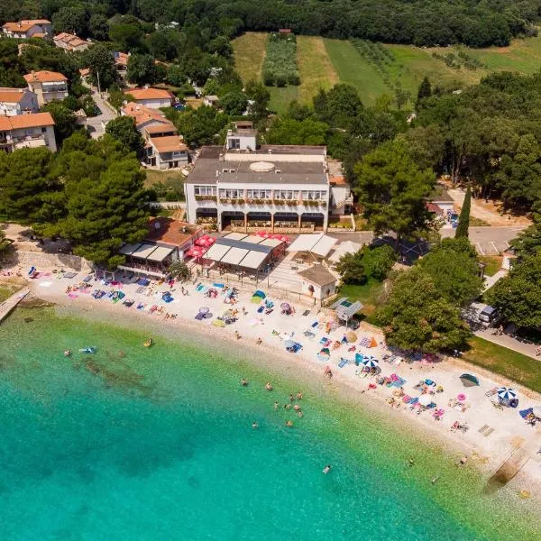 Centinera Resort, hotel v destinaci Pula